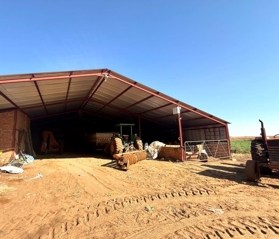 4 Bedroom Property for Sale in Bainsvlei Free State